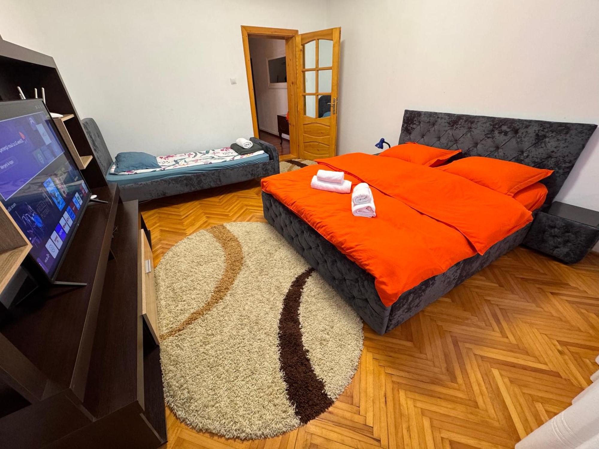 Linen Tree Apartment 伯伊莱海尔库拉内 外观 照片